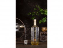 瀘州迎賓酒（鑒藏裝）